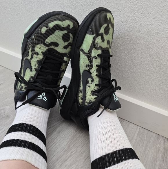 Nike | Kobe 7 System 'Mint Poison Dart Frog' sporty low-top sneakers | WMS 6.5 - Picture 4 of 14